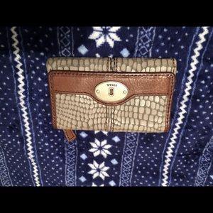 Fossil Wallet.